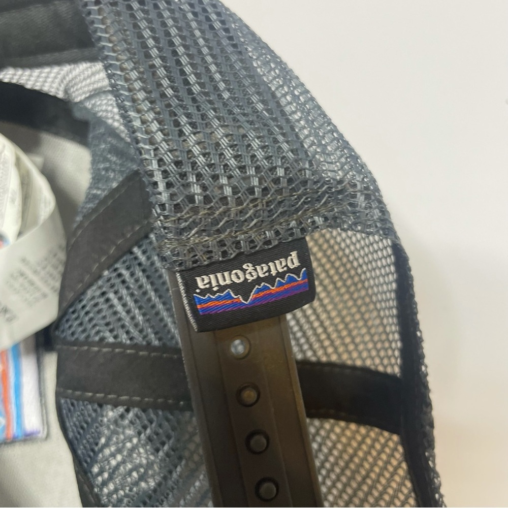 PATAGONIA classic black trucker hat with logo in the center OS - Picture 3 of 7
